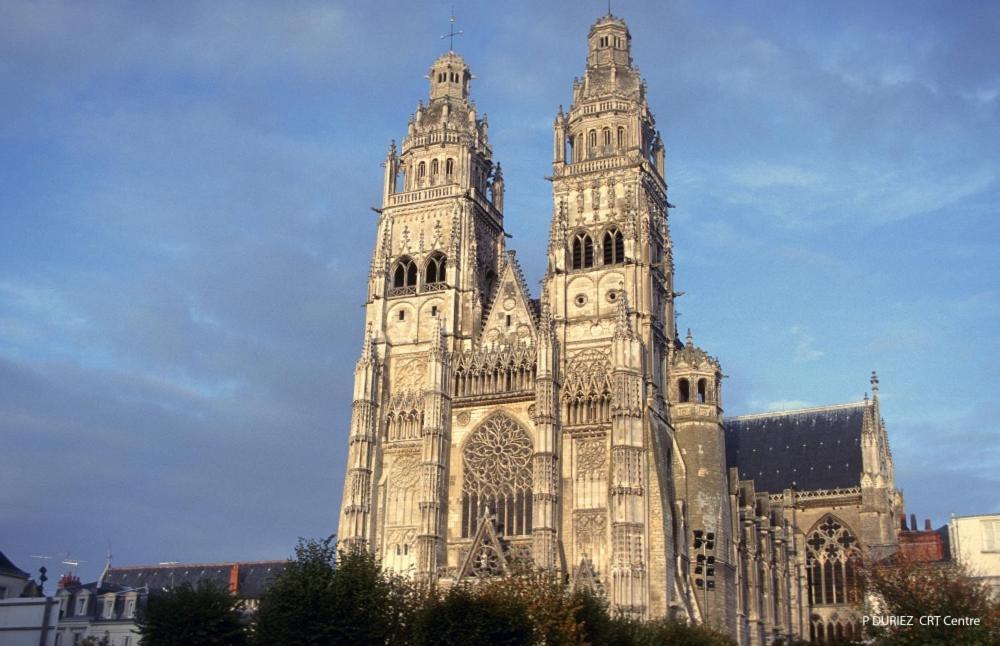 Ferienwohnung L'Historique / Basilique St Martin Tours Exterior foto