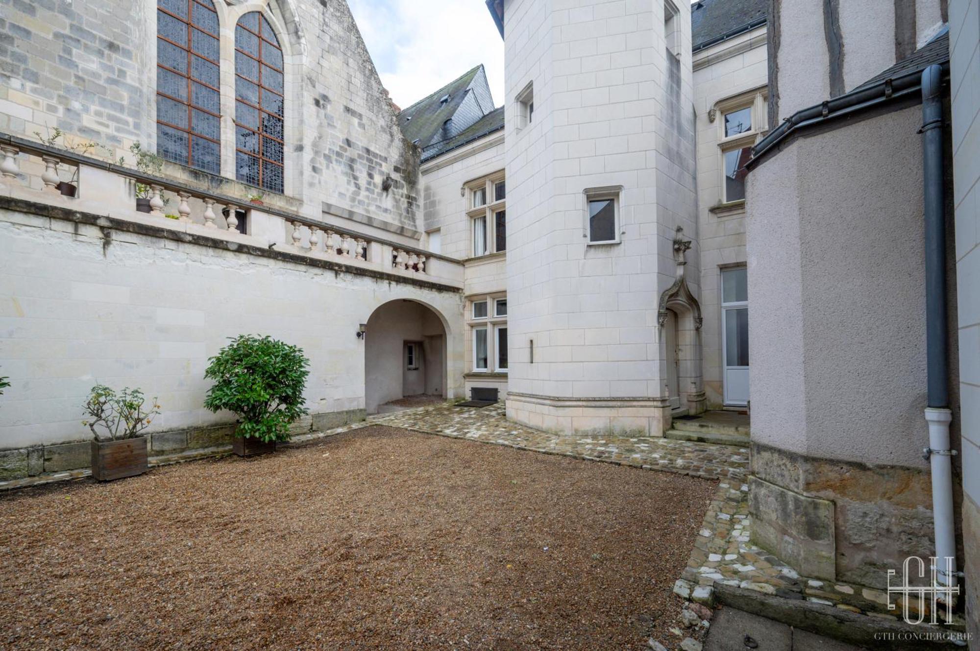 Ferienwohnung L'Historique / Basilique St Martin Tours Exterior foto
